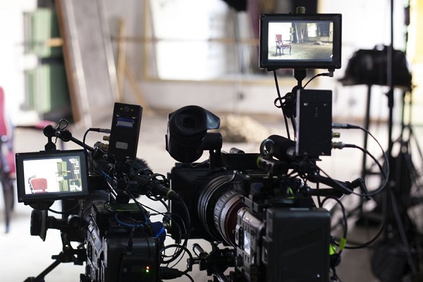 企業(yè)宣傳片拍攝也要演員?